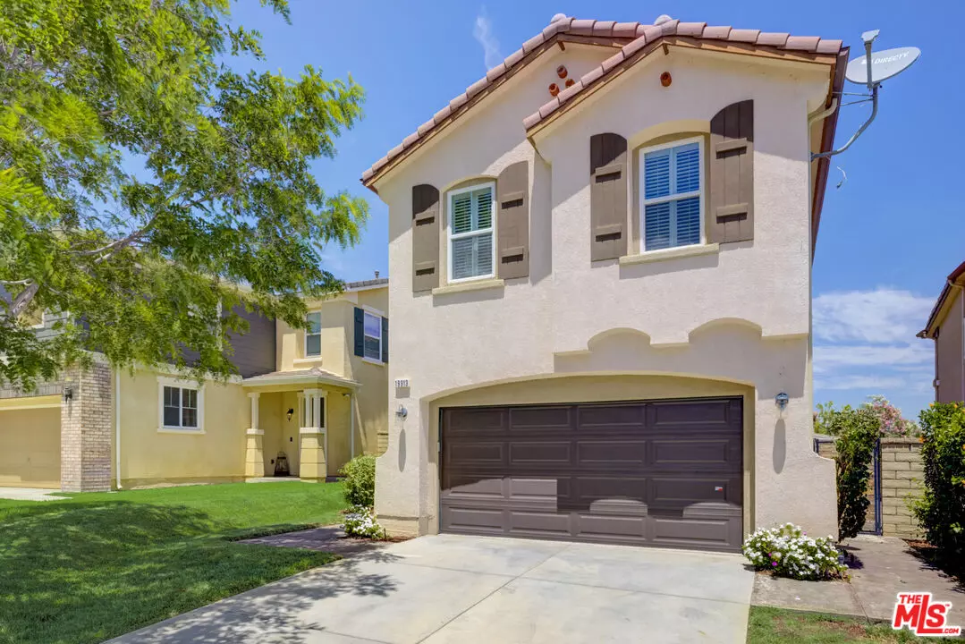 Santa Clarita, CA 91350,19913 CHRISTOPHER LN