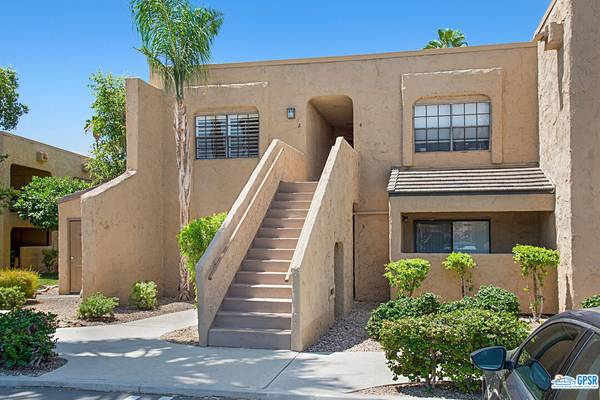 5300 E WAVERLY DR #J2, Palm Springs, CA 92264