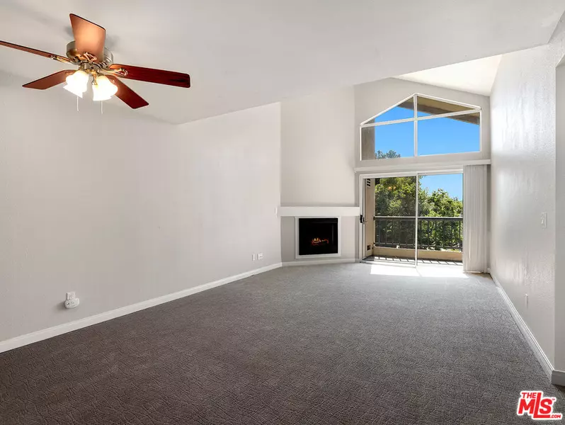 5510 OWENSMOUTH AVE #309, Woodland Hills, CA 91367