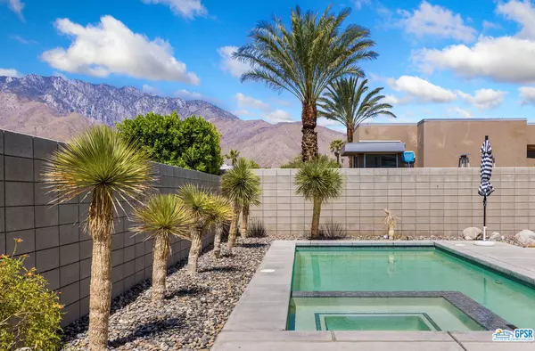 Palm Springs, CA 92262,1129 AZURE CT