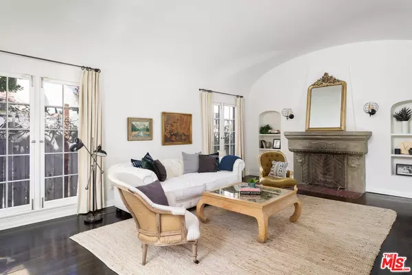 Los Angeles, CA 90048,108 N CRESCENT HEIGHTS BLVD