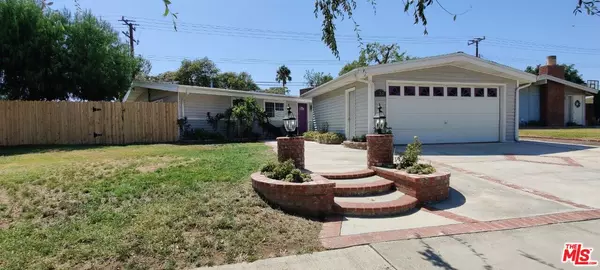 27373 Santa Clarita Rd, Santa Clarita, CA 91350