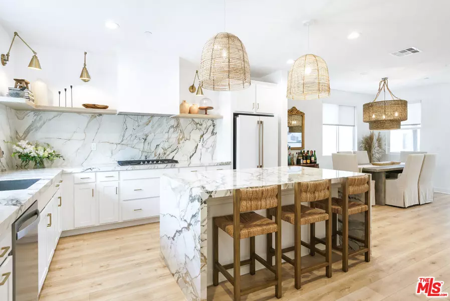 641 Daniel Freeman Cir, Inglewood, CA 90301