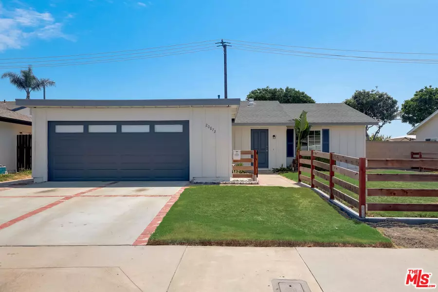 20872 Crestview Ln, Huntington Beach, CA 92646