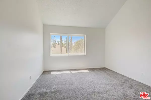 Paramount, CA 90723,16710 Orange Ave #C11