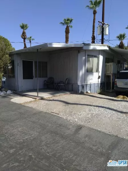 42 Mars St, Palm Springs, CA 92264