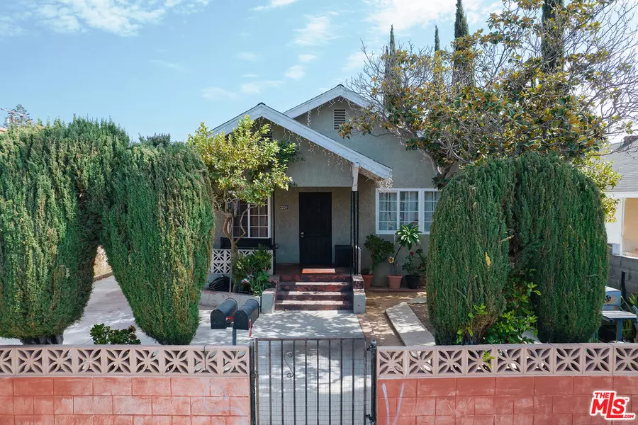 3239 E 2nd St, Los Angeles, CA 90063