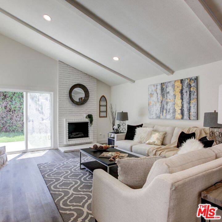 Laguna Hills, CA 92653,25282 Las Bolsas