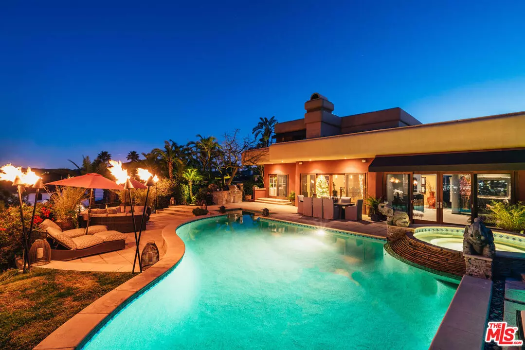 Calabasas, CA 91302,24359 La Masina Ct