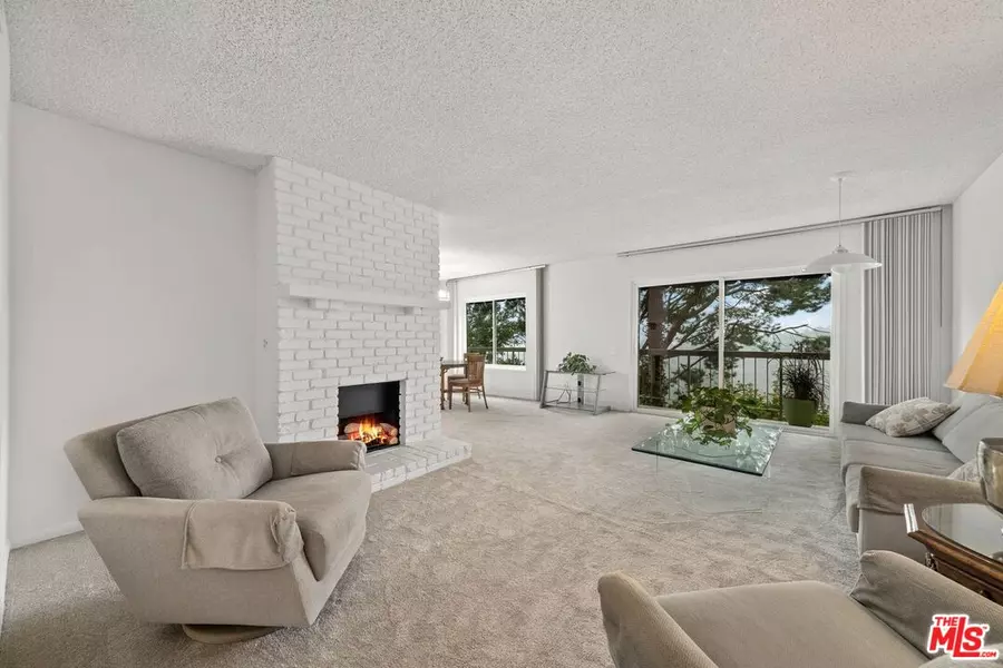 2345 Roscomare Rd #204, Bel Air, CA 90077