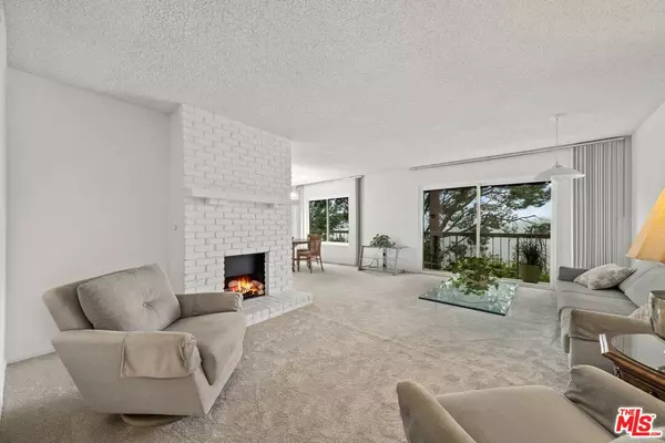 2345 Roscomare Rd #204, Bel Air, CA 90077