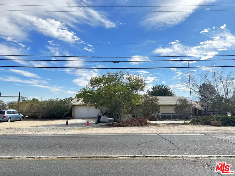 10487 11th Ave, Hesperia, CA 92345