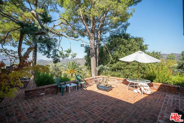 Calabasas, CA 91302,25617 Isle Of View Pl