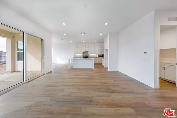 Santa Clarita, CA 91350,18150 Tableau Way