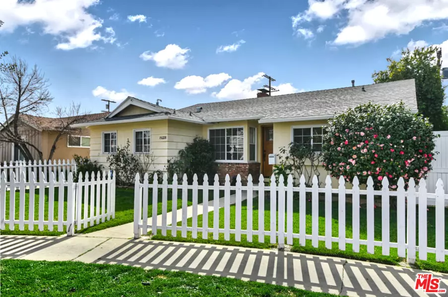 15228 Martha St, Sherman Oaks, CA 91411
