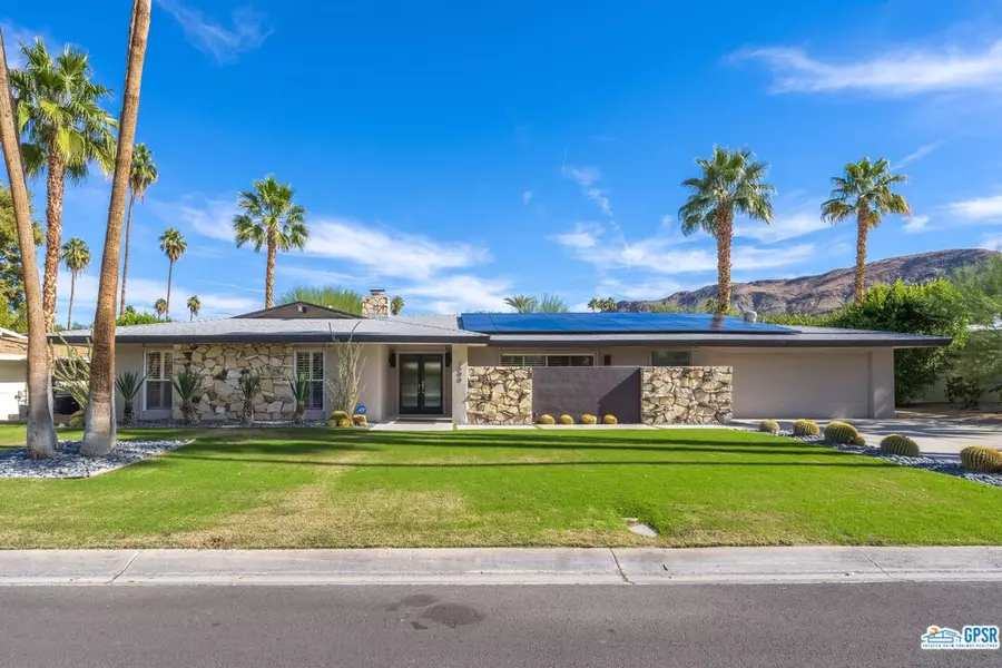 2696 S Camino Real, Palm Springs, CA 92264