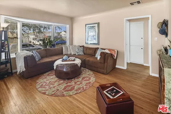 Los Angeles, CA 90045,7826 Bleriot Ave