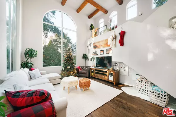 Calabasas, CA 91302,25640 Wildwood Dr