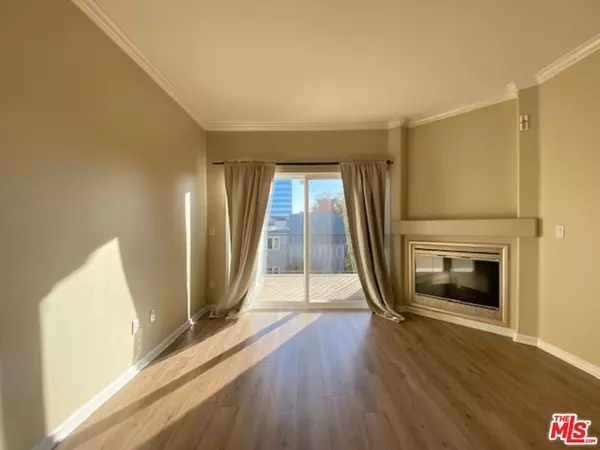 Los Angeles, CA 90034,3401 S Bentley Ave #305