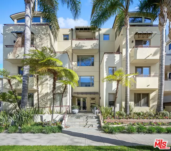 130 N Swall Dr #PH1, Beverly Hills, CA 90211