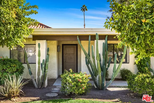 790 N Via Acapulco, Palm Springs, CA 92262