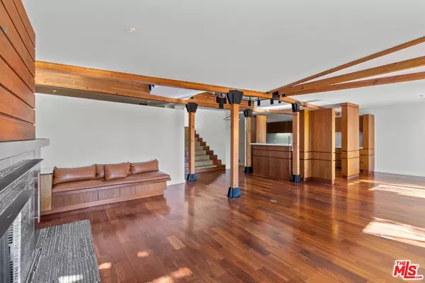 Santa Monica, CA 90405,2409 6th St