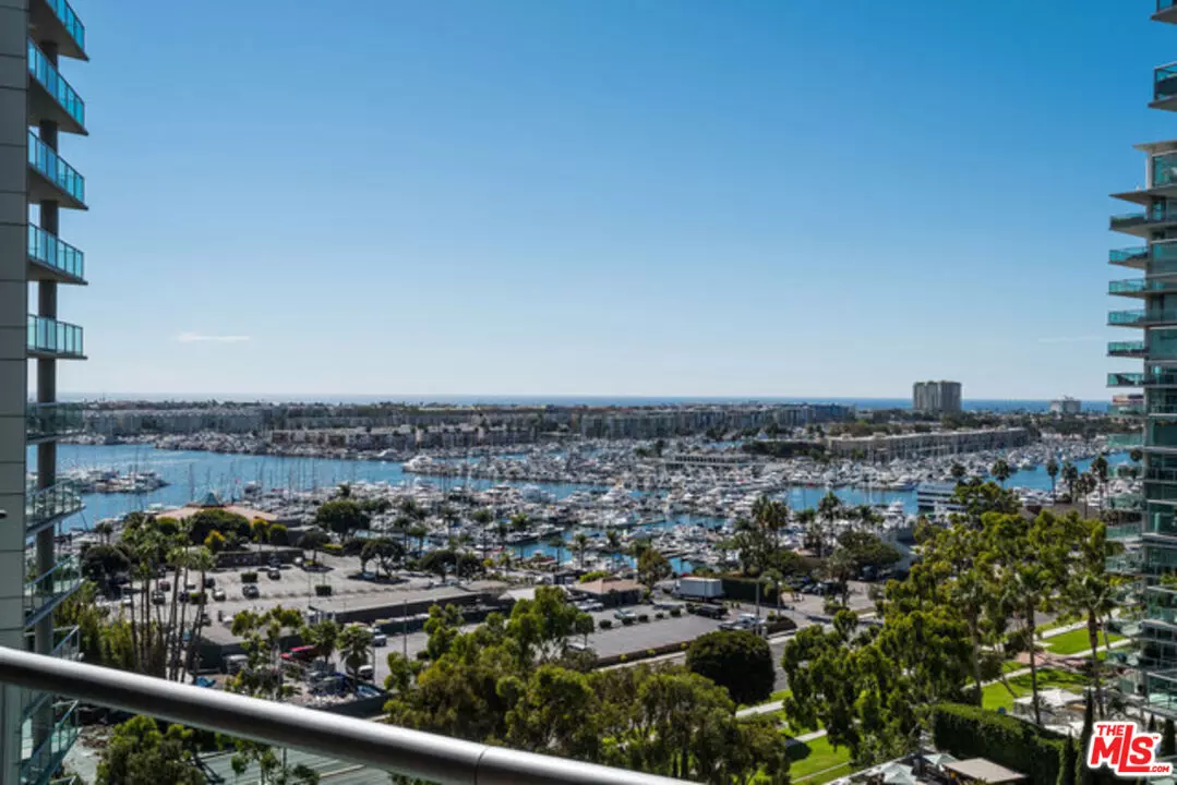 Marina Del Rey, CA 90292,13600 Marina Pointe Dr #1615