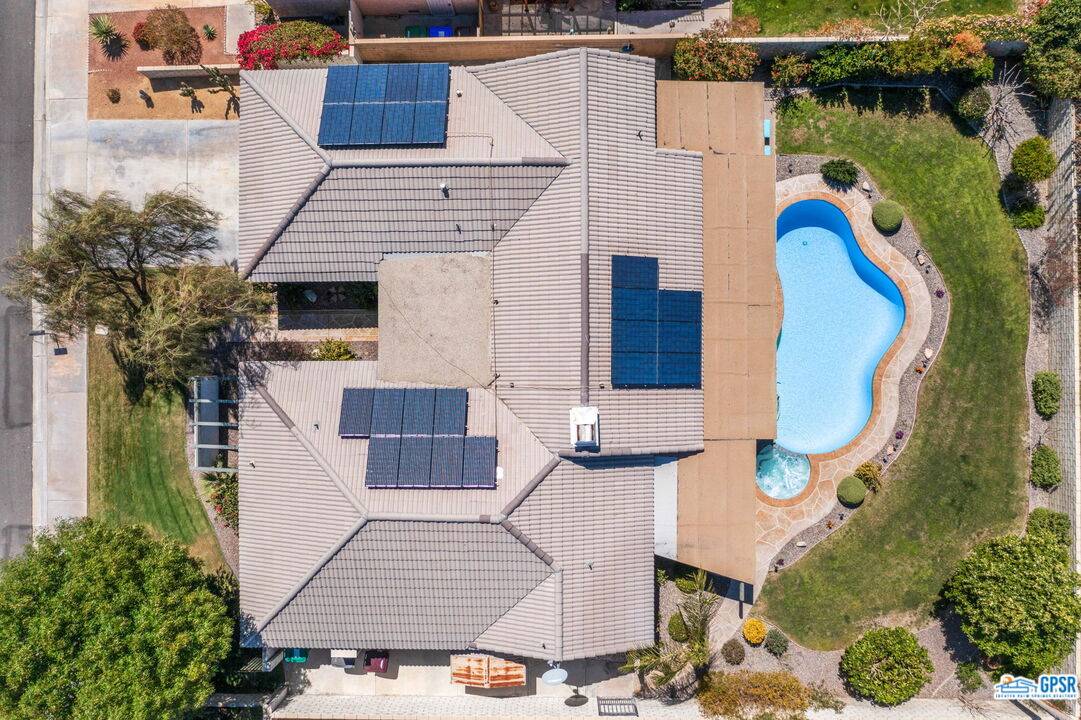 30715 Susan Dr, Cathedral Cty, CA 92234