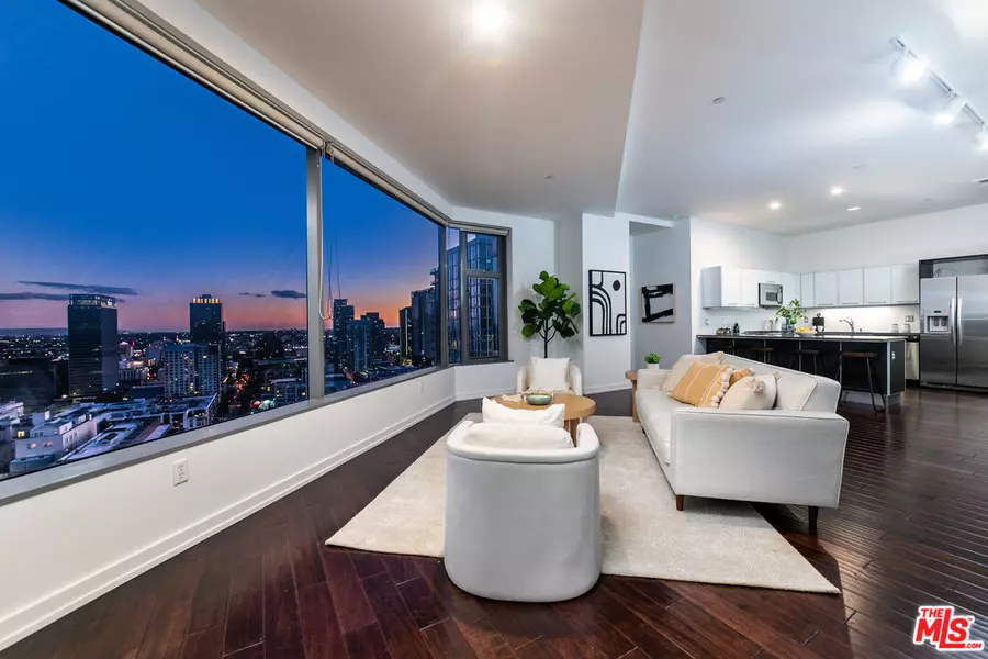 801 S Grand Ave #2111, Los Angeles, CA 90017