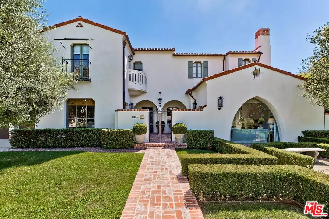Pacific Palisades, CA 90272,1332 W Pavia Pl