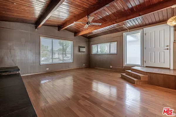 Panorama City, CA 91402,13936 Boxwood Pl