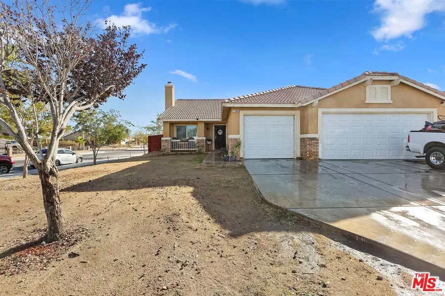 17969 Monroe Ct, Adelanto, CA 92301