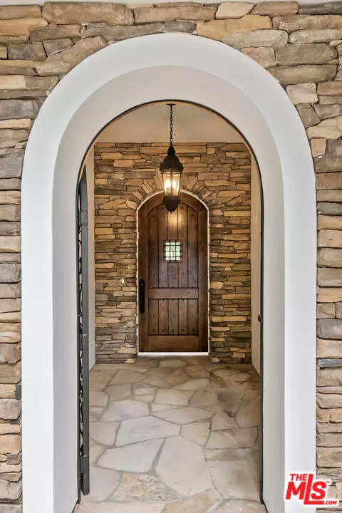 Calabasas, CA 91302,4035 Prado De La Mariposa