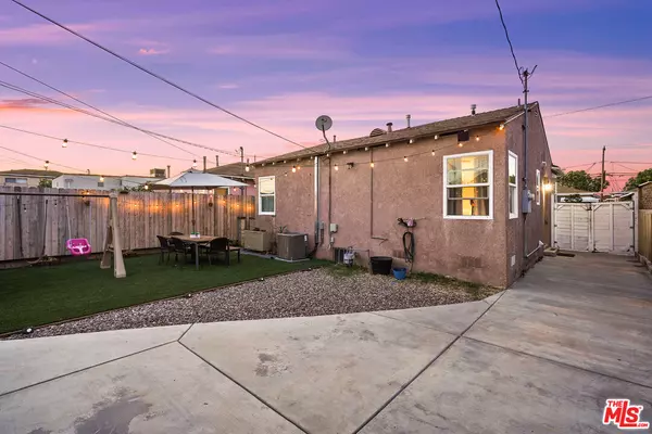 Los Angeles, CA 90022,6426 Fairfield St