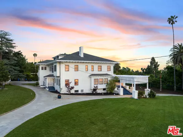 Altadena, CA 91001,2558 Santa Anita Ave