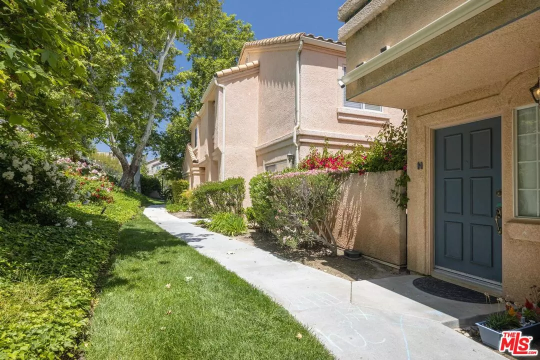 Stevenson Ranch, CA 91381,25220 Steinbeck Ave #B