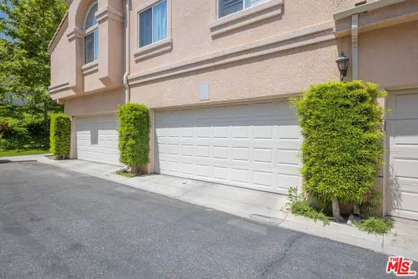 Stevenson Ranch, CA 91381,25220 Steinbeck Ave #B