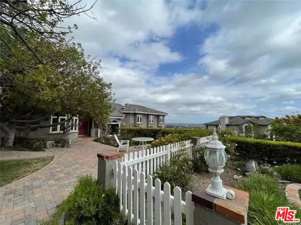 La Habra Heights, CA 90631,230 Flowerfield Ln