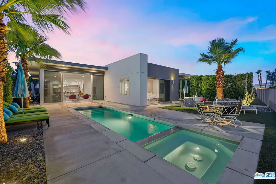 Palm Springs, CA 92262,899 Bernardi Ln