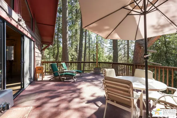 Idyllwild, CA 92549,23090 Oak Leaf Ln