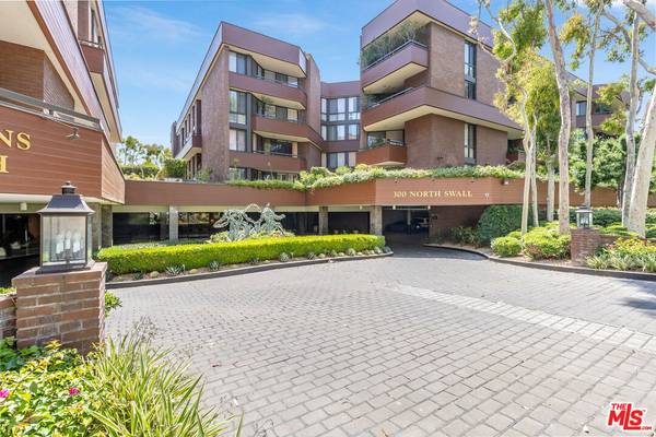 300 N Swall Dr #453, Beverly Hills, CA 90211