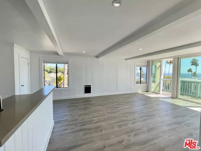 11880 Starfish Ln, Malibu, CA 90265