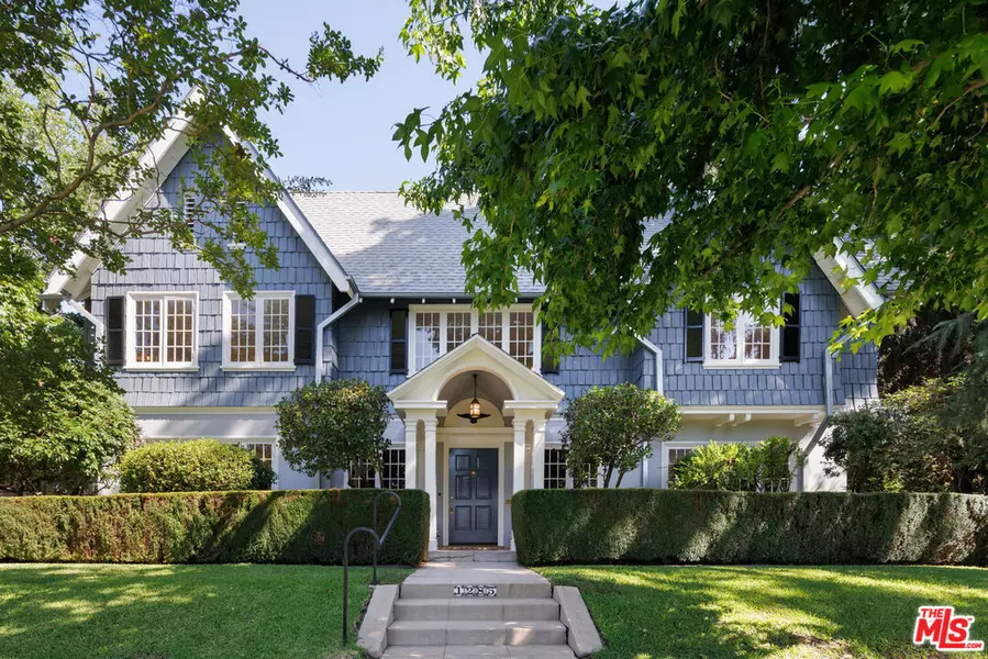 1285 New York Dr, Altadena, CA 91001