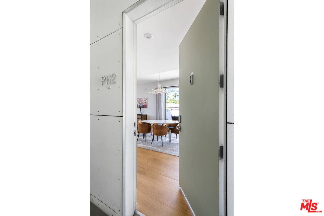 West Hollywood, CA 90046,1351 Havenhurst Dr #PH2
