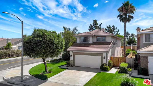 Santa Clarita, CA 91351,20302 Gray Ln