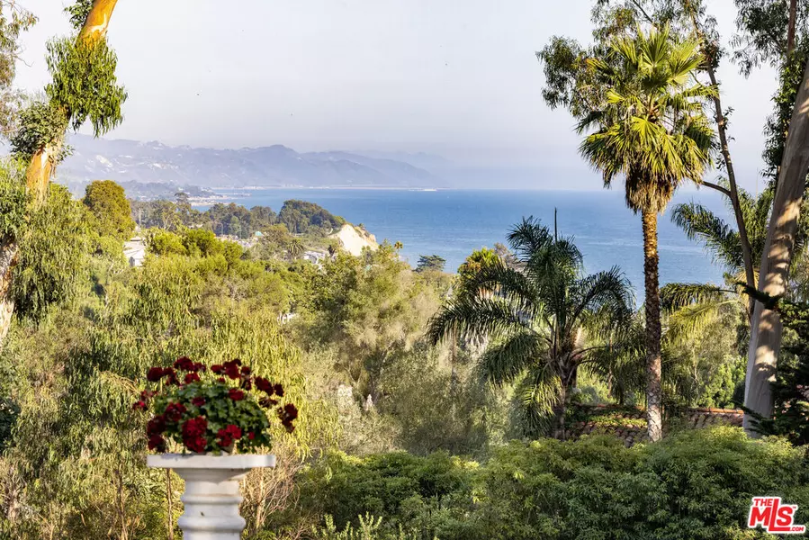 242 Ortega Ridge Rd, Montecito, CA 93108