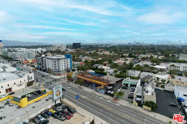Los Angeles, CA 90036,920 S La Brea Ave
