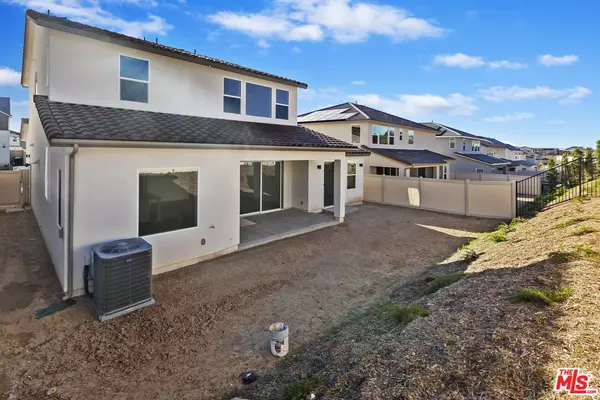 Santa Clarita, CA 91350,18105 Tableau Way
