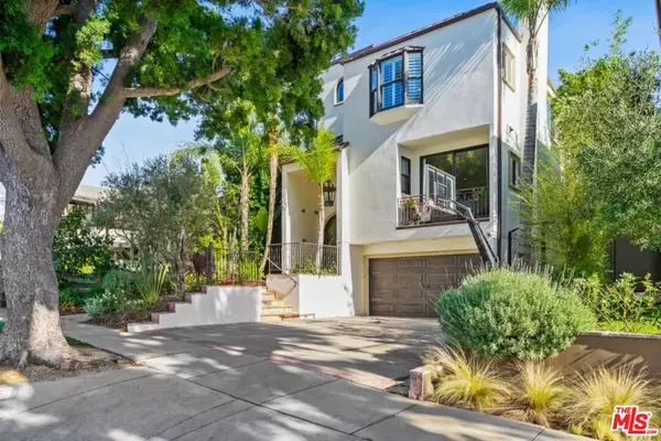 1006 Embury St, Pacific Palisades, CA 90272