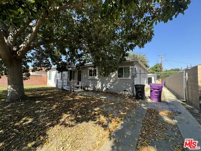 5243 E Village Rd, Long Beach, CA 90808